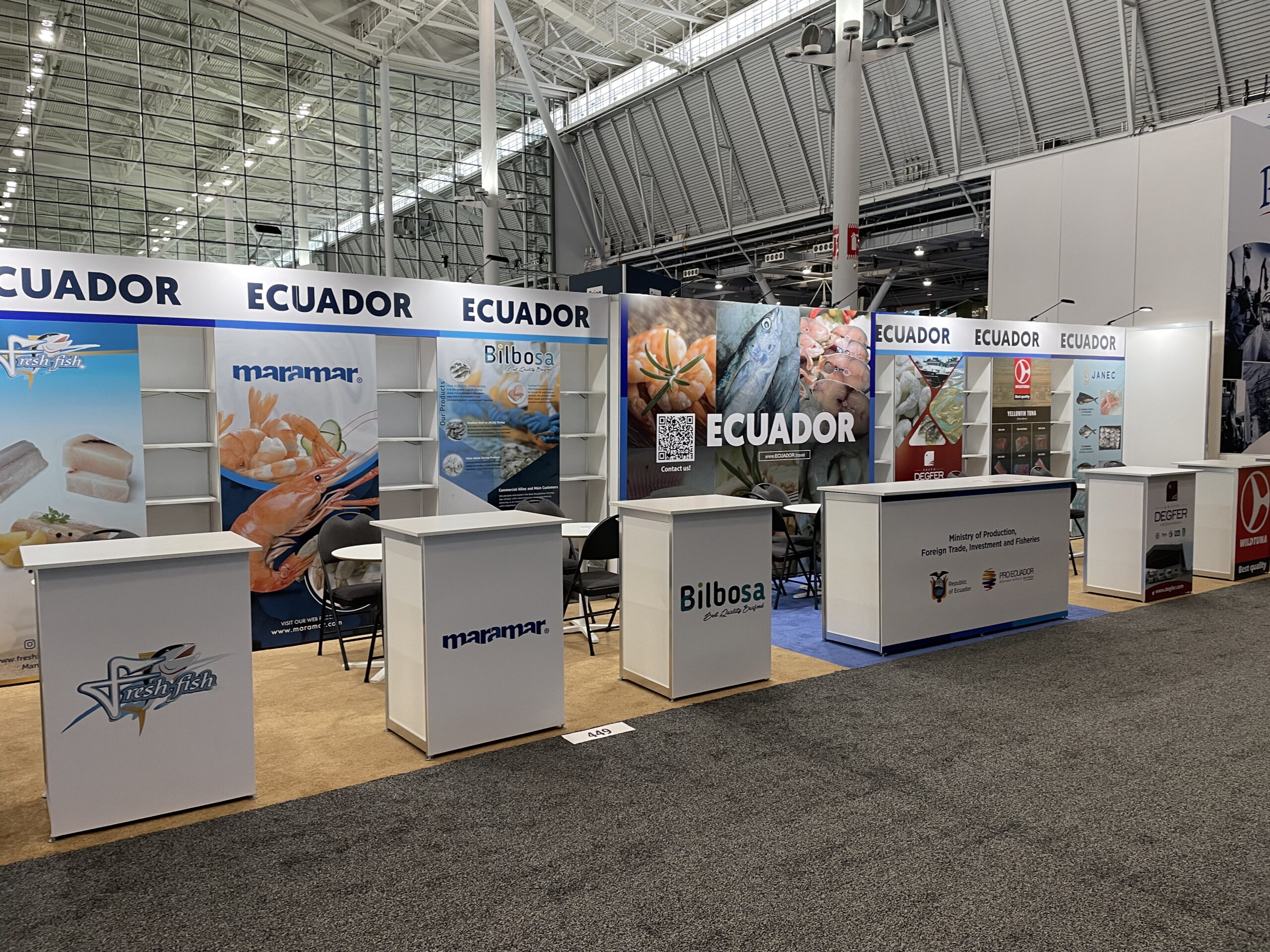 ECUADOR exhibit photograph 7