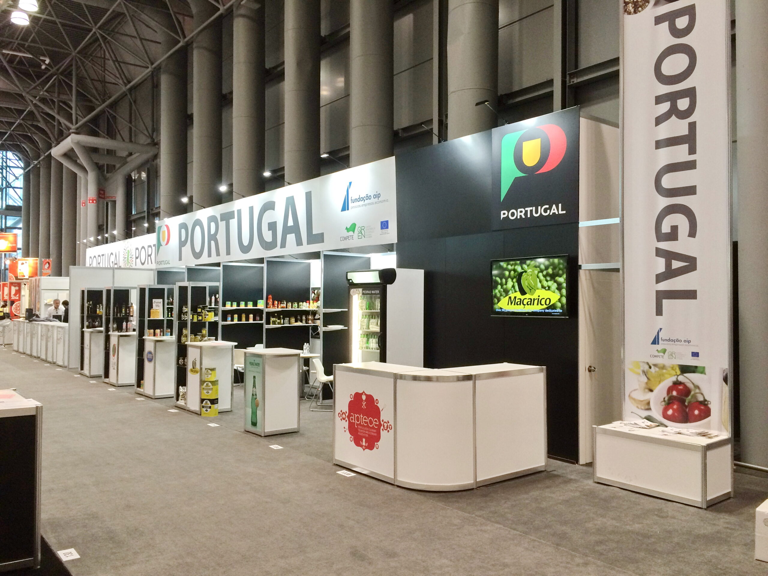 PORTUGAL exhibit photograph 4
